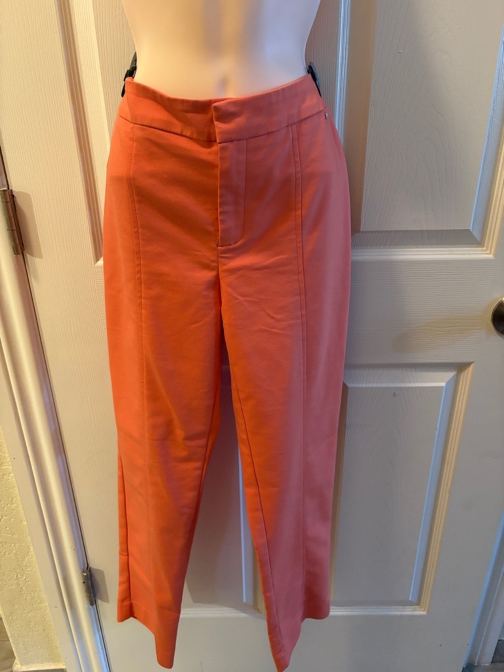Summer Cropped Straight-Leg Pants in Coral-Orange